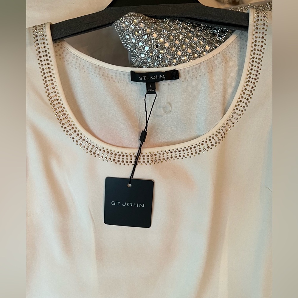 NWT St. John Silk with Beaded Color Camisole, Cream Color, Size S